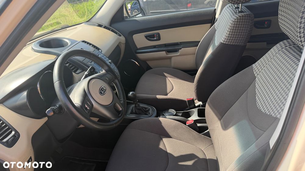 Kia Soul 1.6 CRDI Vision - 23