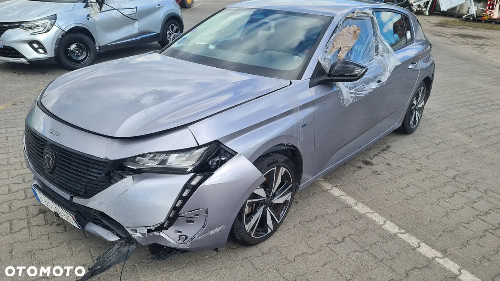 Peugeot 308 180 e-EAT8 GT - 2