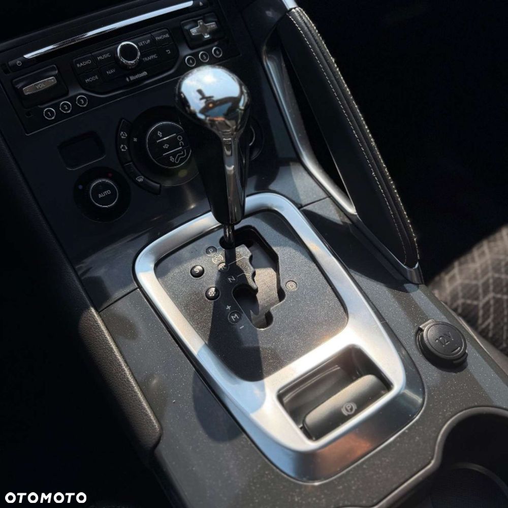 Peugeot 3008 - 24