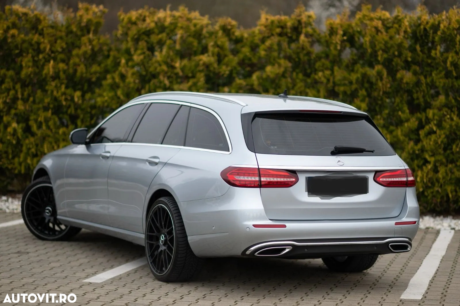 Mercedes-Benz E - 4