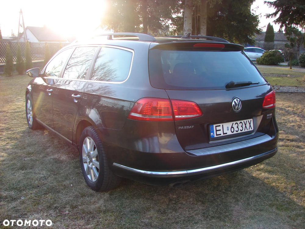 Volkswagen Passat - 2