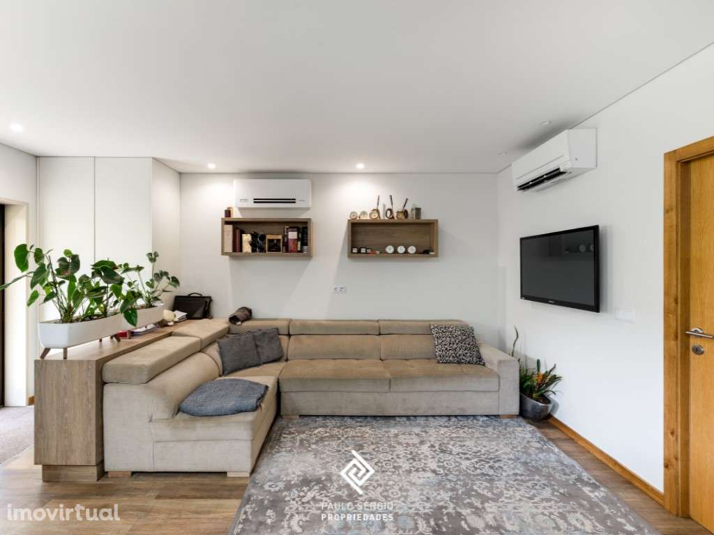 Vende-se Moradia em Castelo de Paiva com 1100m² de terreno - Grande imagem: 5/31