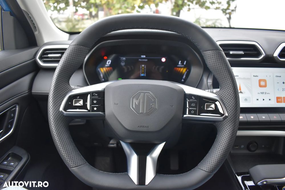 MG ZS HEV - 15
