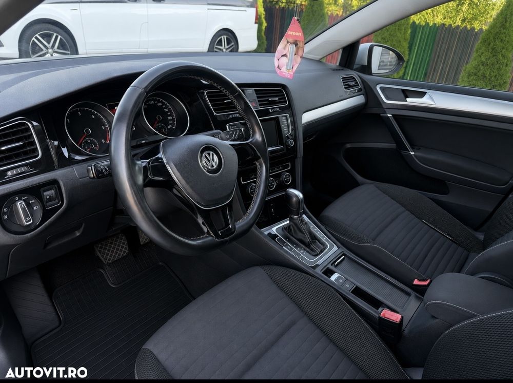 Volkswagen Golf 1.6 TDI BlueMotion Technology DSG Cup - 13