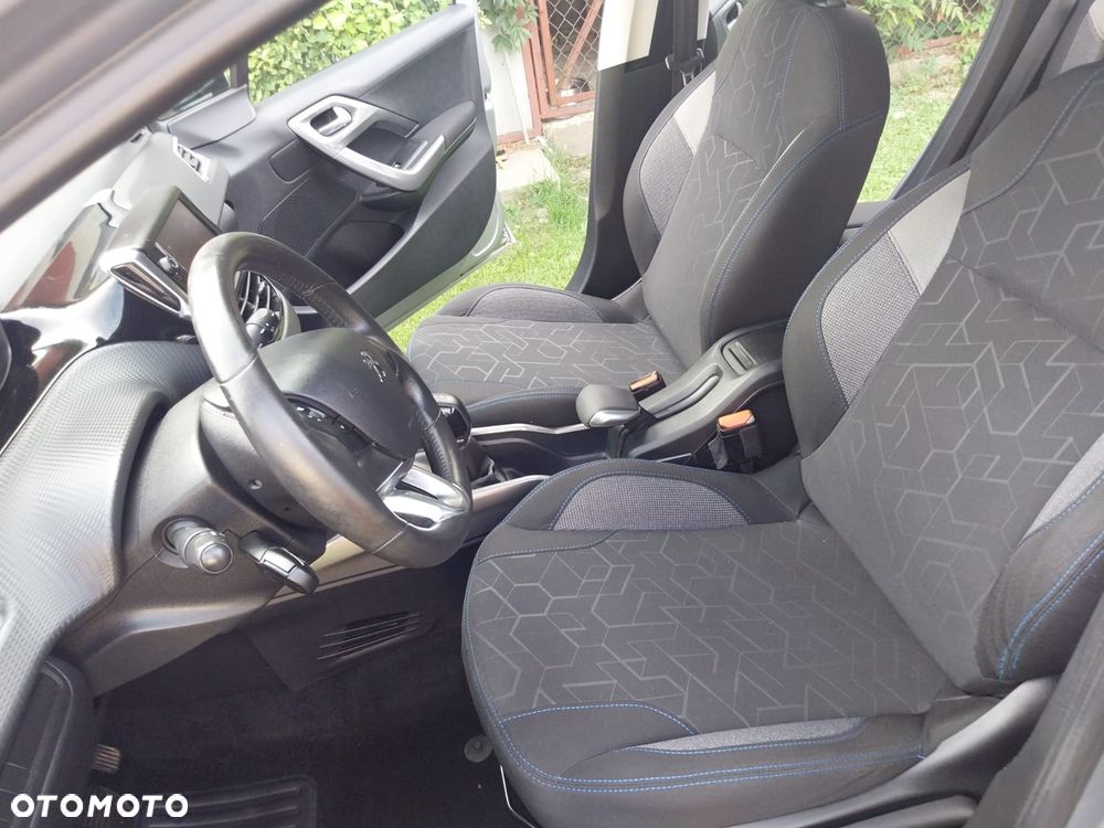 Peugeot 2008 1.2 Pure Tech Active S&S - 18