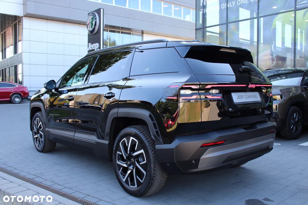 Jeep Compass 1.2 T3 mHEV Summit FWD DCT - 3