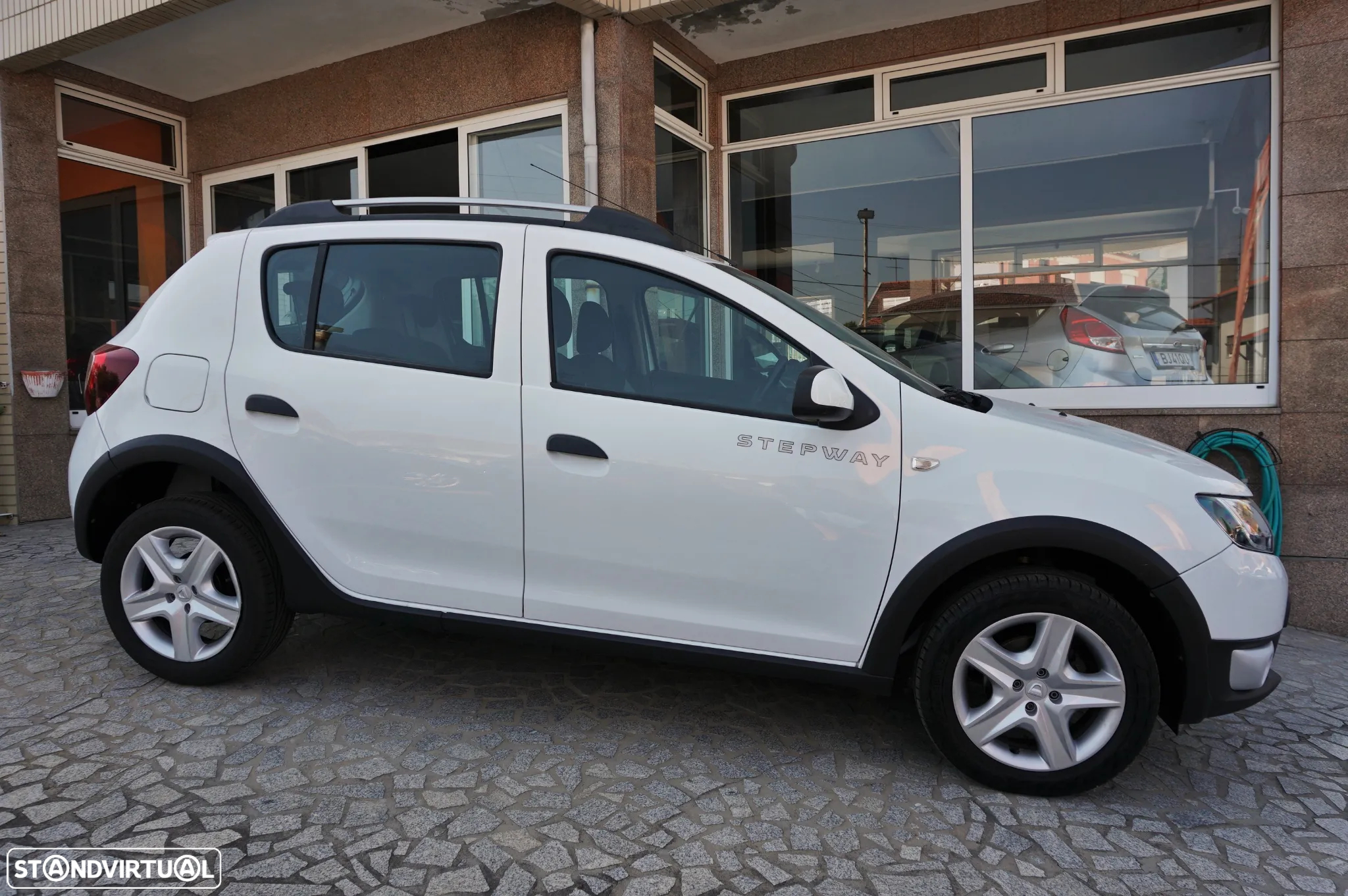 Dacia Sandero Stepway TCe 90 (S&S) Prestige - 4