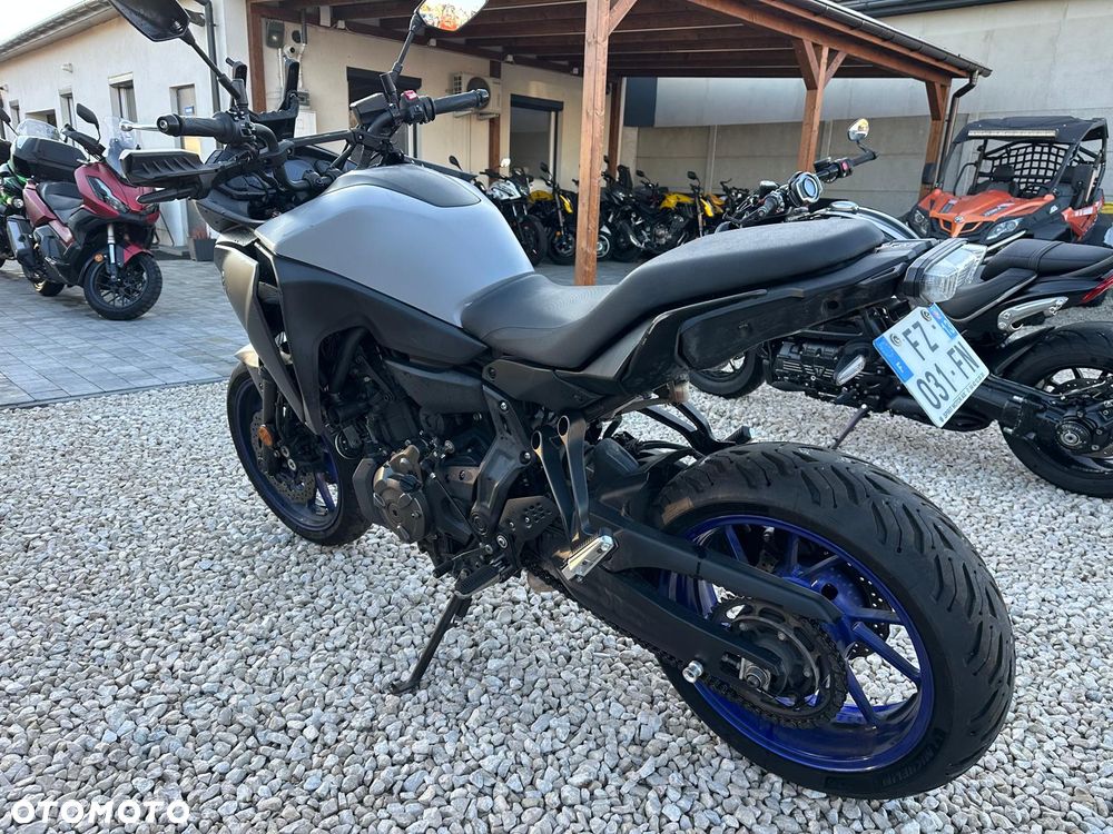 Yamaha MT - 5