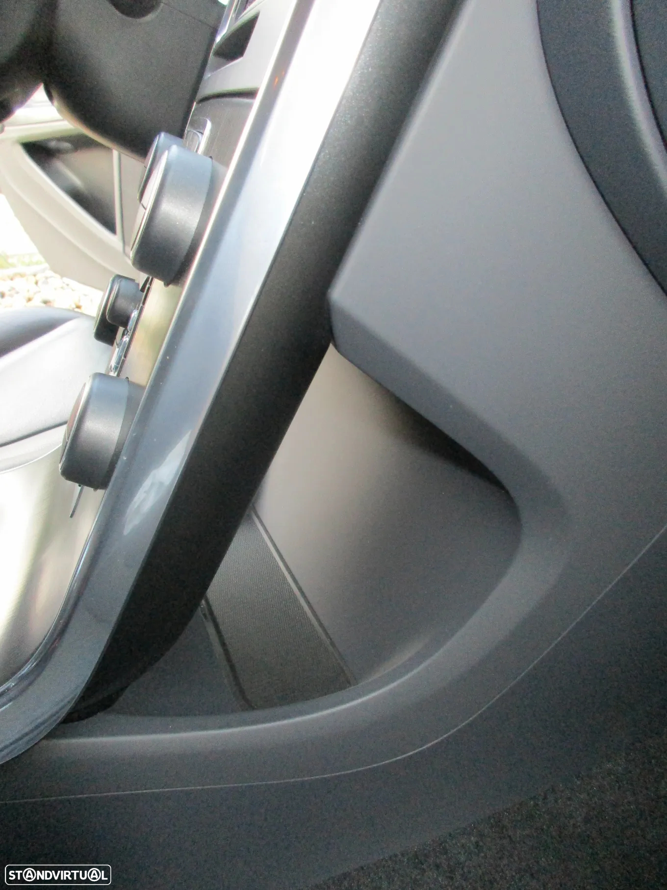 Volvo V60 2.0 D4 Momentum - 44