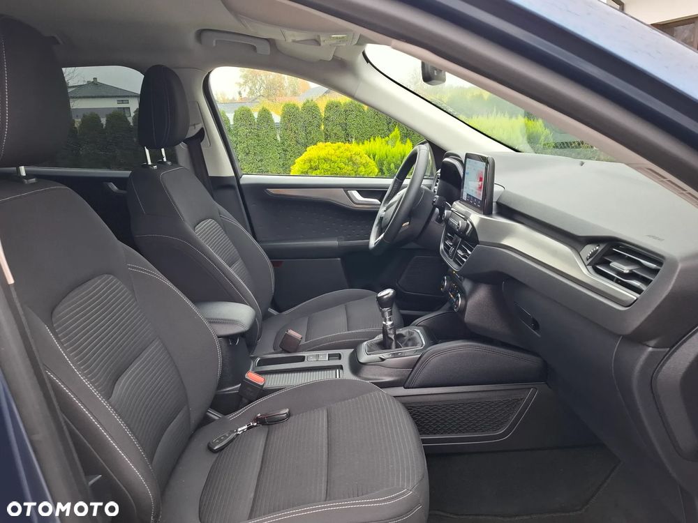 Ford Kuga 1.5 EcoBoost STYLE - 26