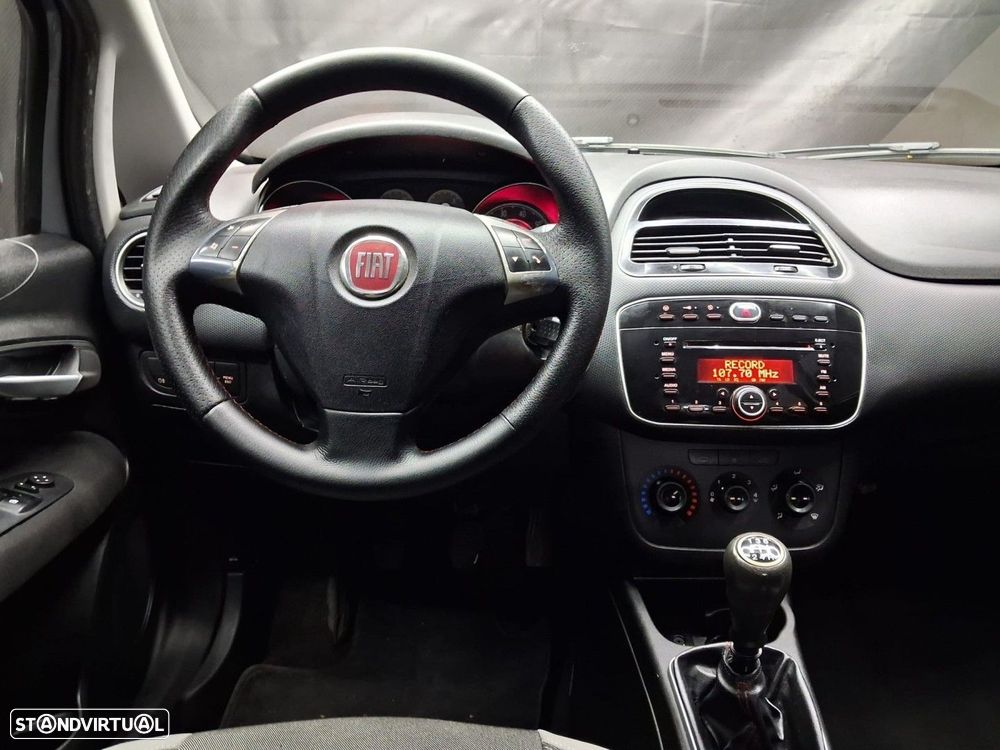 Fiat Punto 1.3 M-Jet Lounge S&S - 8