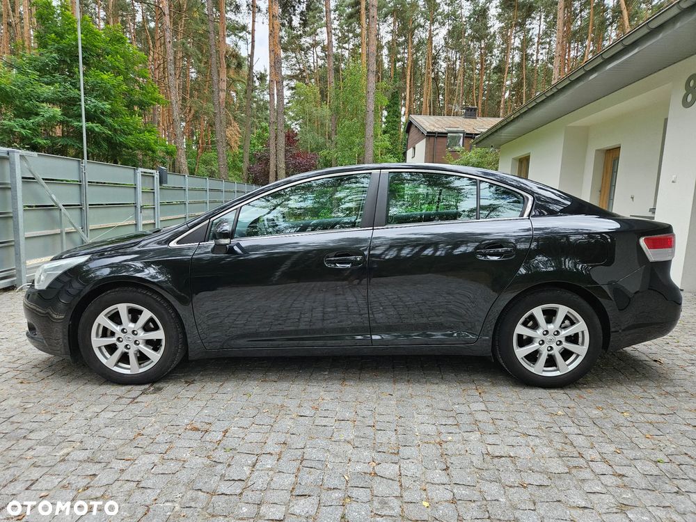 Toyota Avensis 2.0 Sol plus - 32