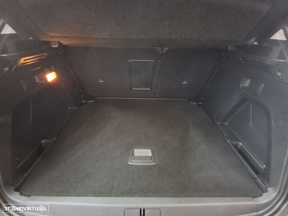 Peugeot 3008 PureTech 130 Stop & Start GPF EAT8 Crossway - 11
