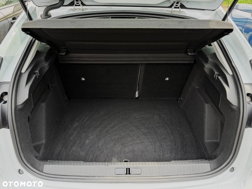 Citroën C4 1.2 mHEV Plus eDCT6 - 23