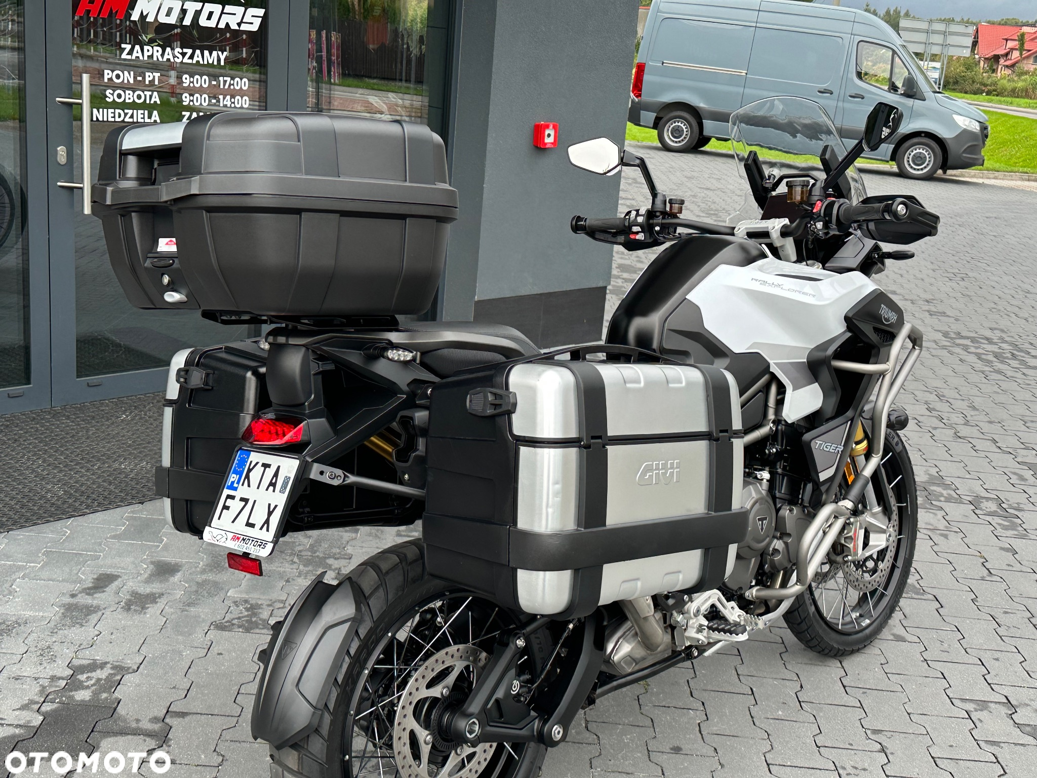 Triumph Tiger - 4