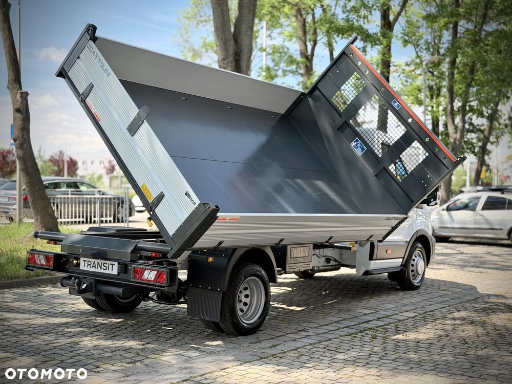 Ford Transit - 33