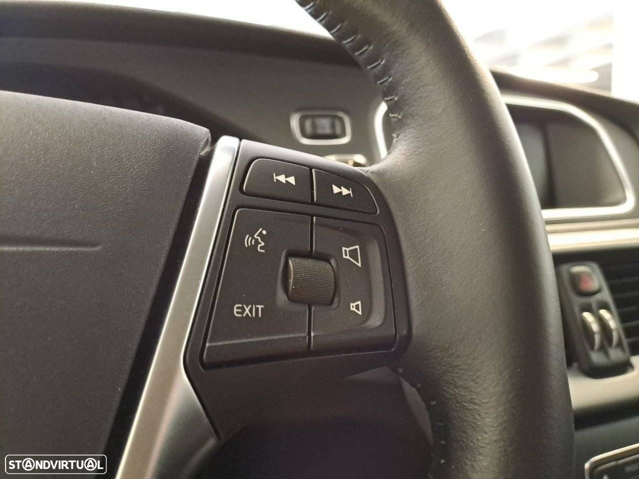 Volvo V40 1.5 T3 Sport Edition Geartronic - 18