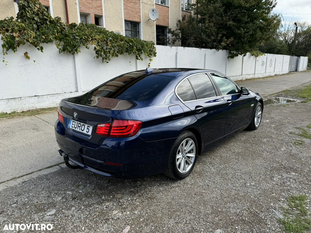 BMW Seria 5 523i Sport-Aut. - 20