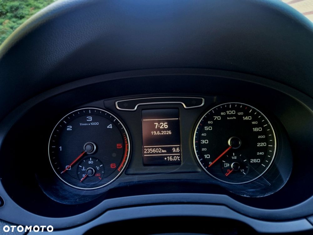 Audi Q3 2.0 TDI Quattro - 29