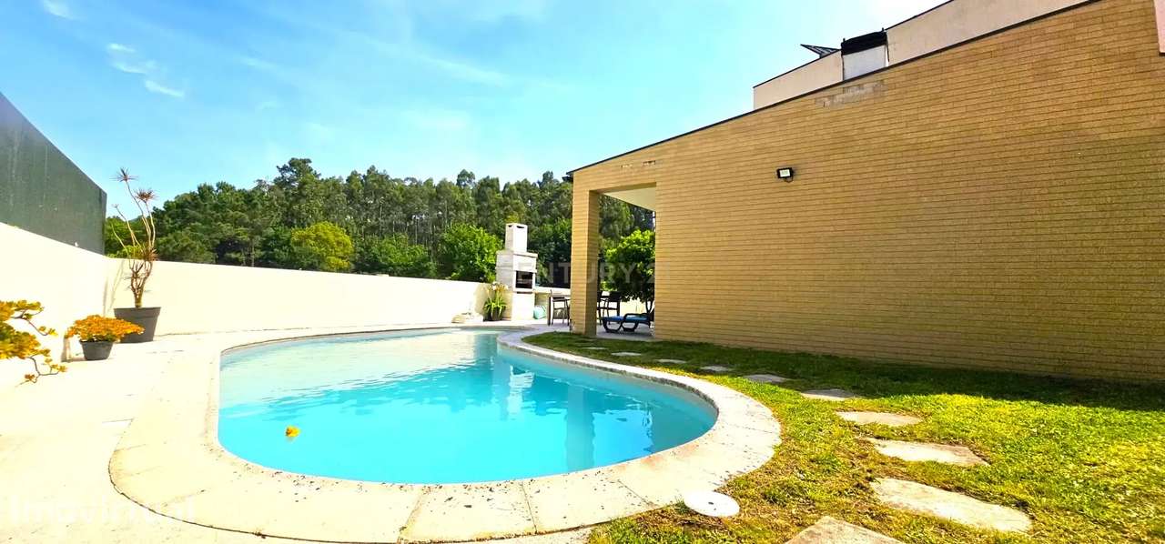 Moderna Moradia T4 com Piscina em Aldreu, Barcelos - Grande imagem: 4/36