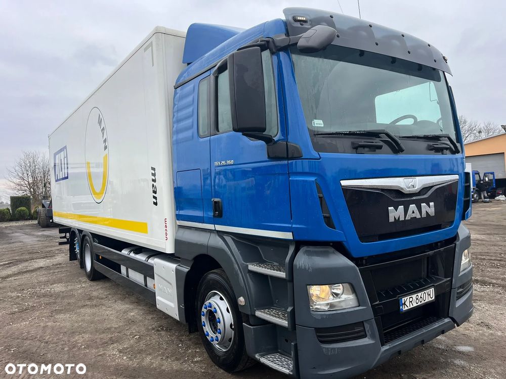 MAN - 18