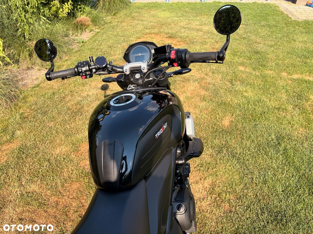 Triumph Trident - 8