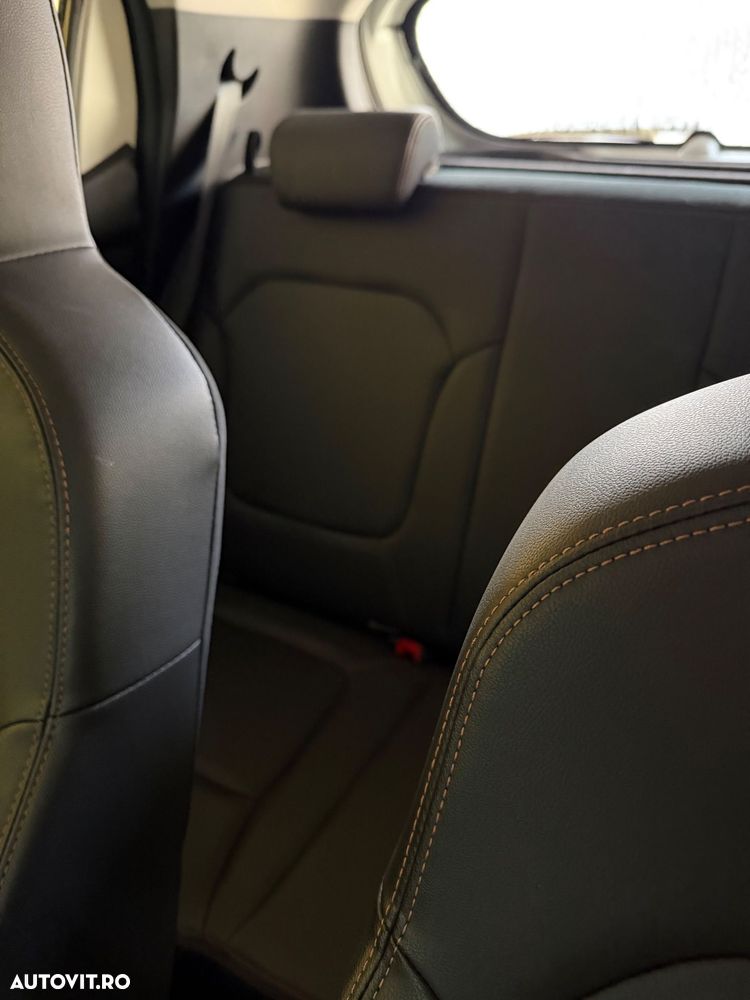 Dacia Spring Expression - 11