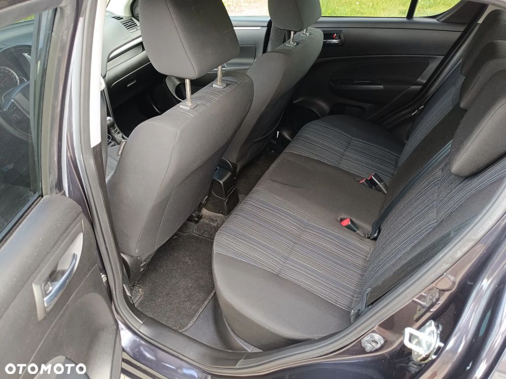 Suzuki Swift - 11