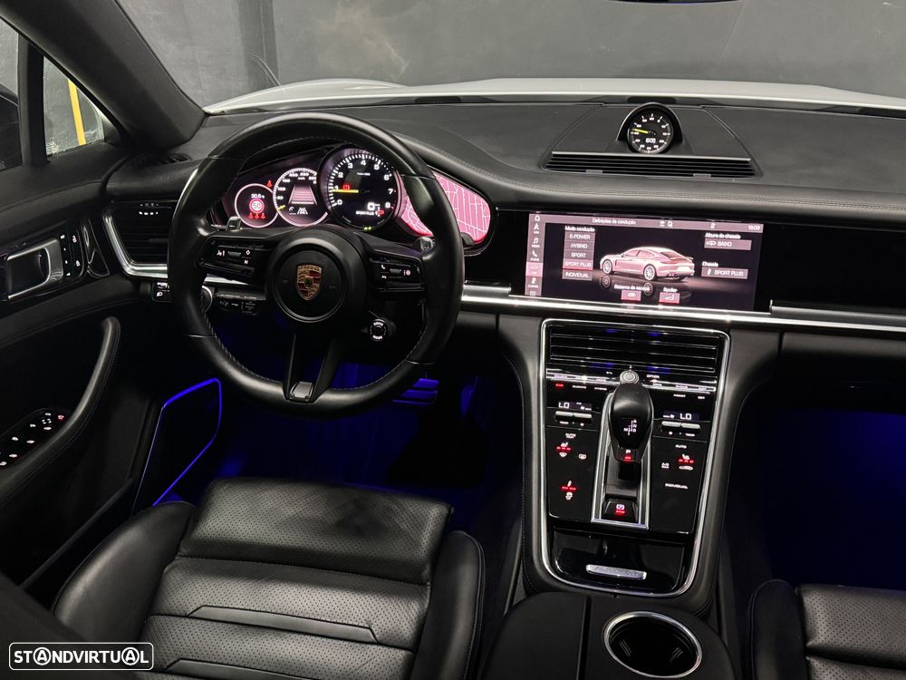 Porsche Panamera 4S E-Hybrid - 11