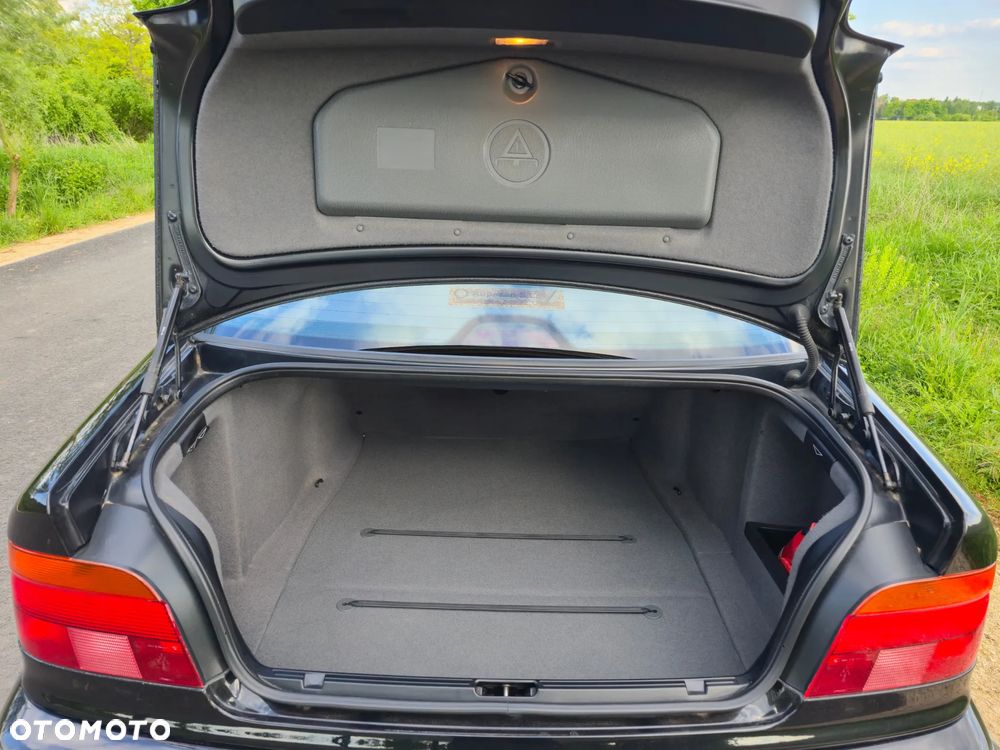 BMW Seria 5 523i - 17