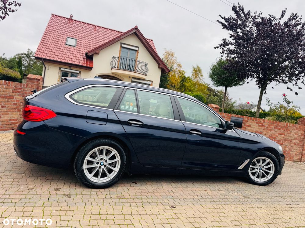 BMW Seria 5 520d Luxury Line sport - 34