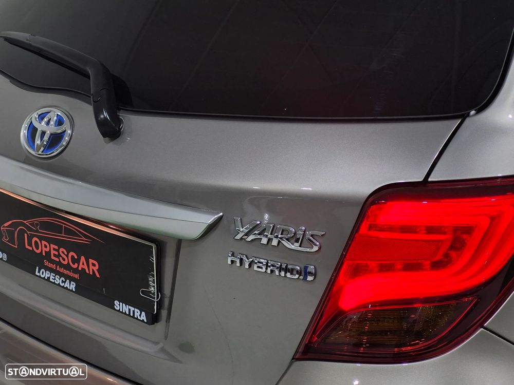 Toyota Yaris 1.5 HSD Comfort +P.Style+P.Techno - 8