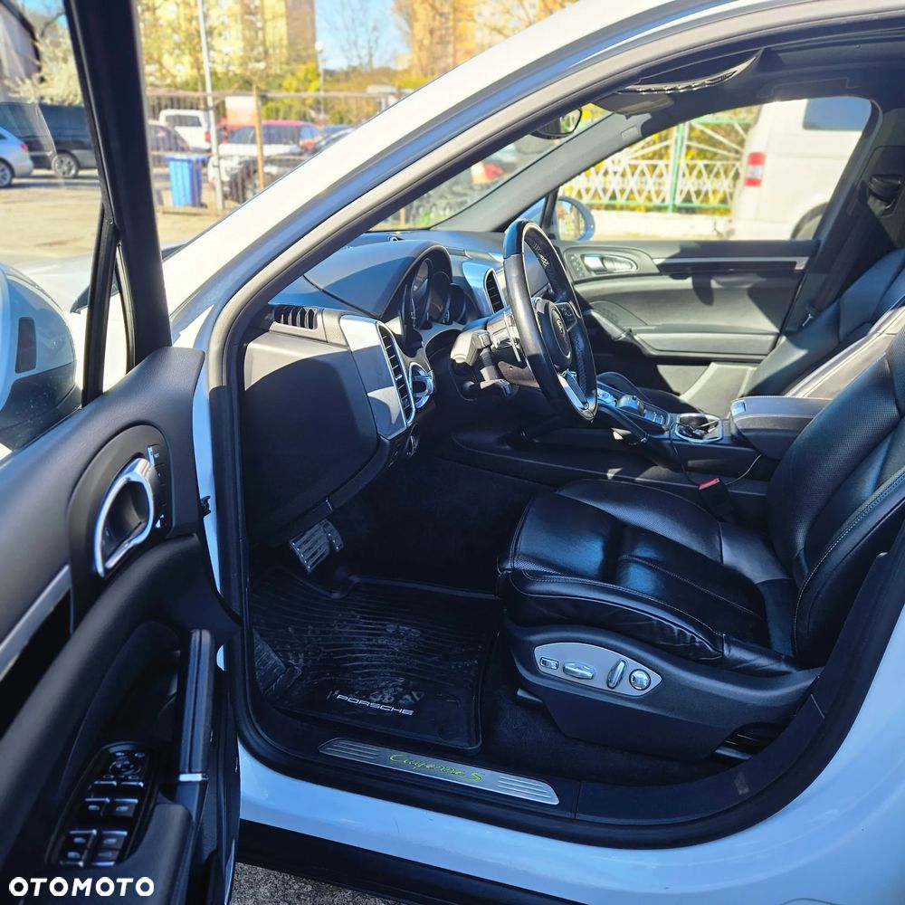 Porsche Cayenne S E-Hybrid Platinum Edition - 20