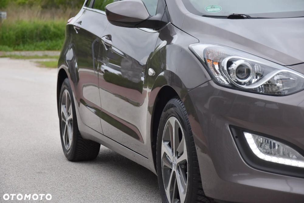 Hyundai i30 blue 1.6 GDI YES Gold - 18