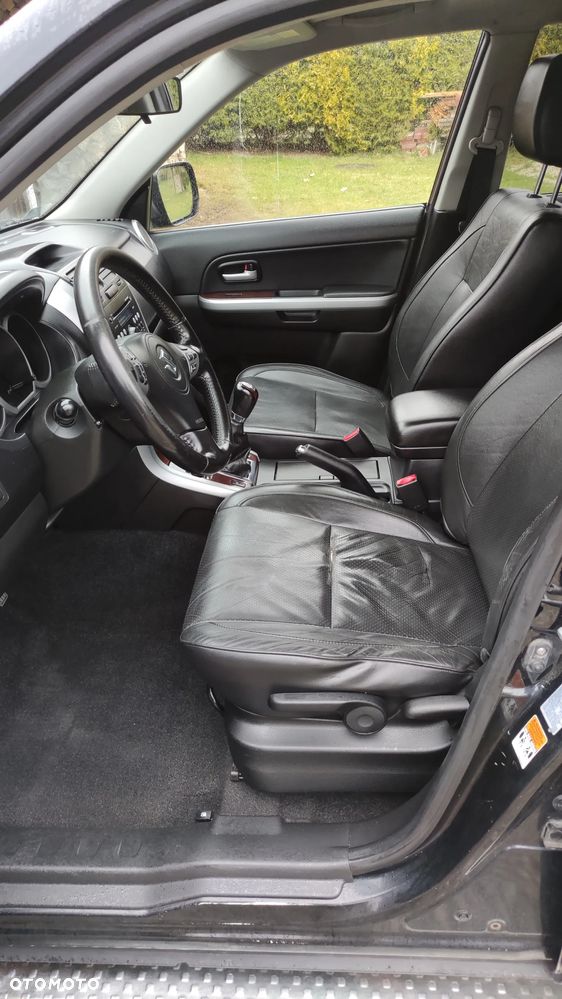 Suzuki Grand Vitara 1.9 DDiS De Luxe - 29