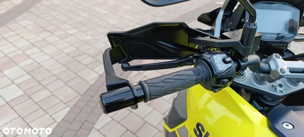 Suzuki V-STROM - 13