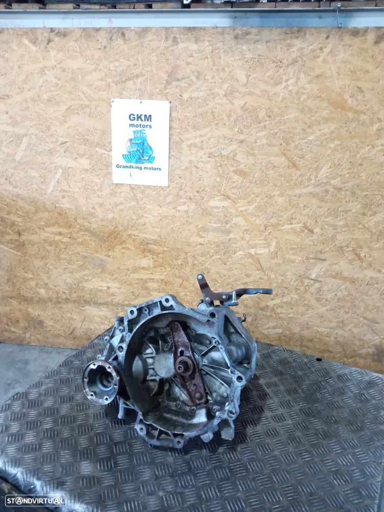 Caixa de velocidades Volkswagen Golf 1.6 FSi 16V REF: JHZ - 4