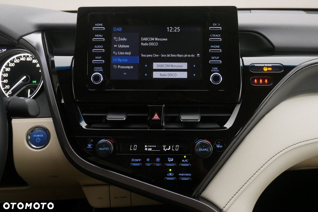 Toyota Camry - 10