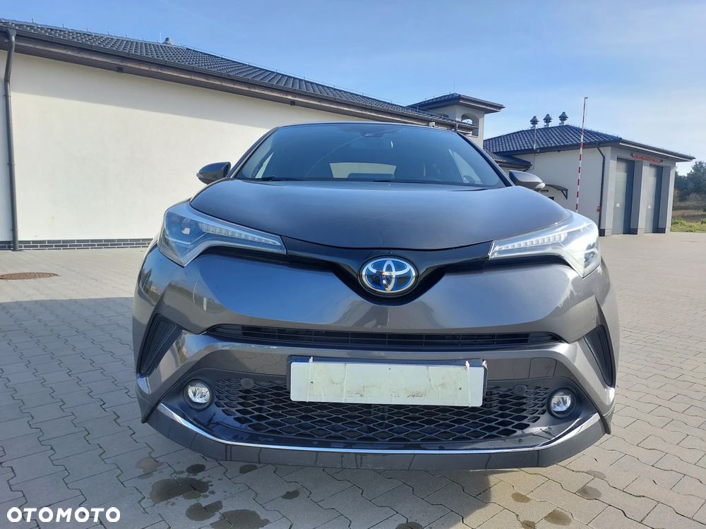 Toyota C-HR 1.8 Hybrid Neon Lime powered by JBL - 1