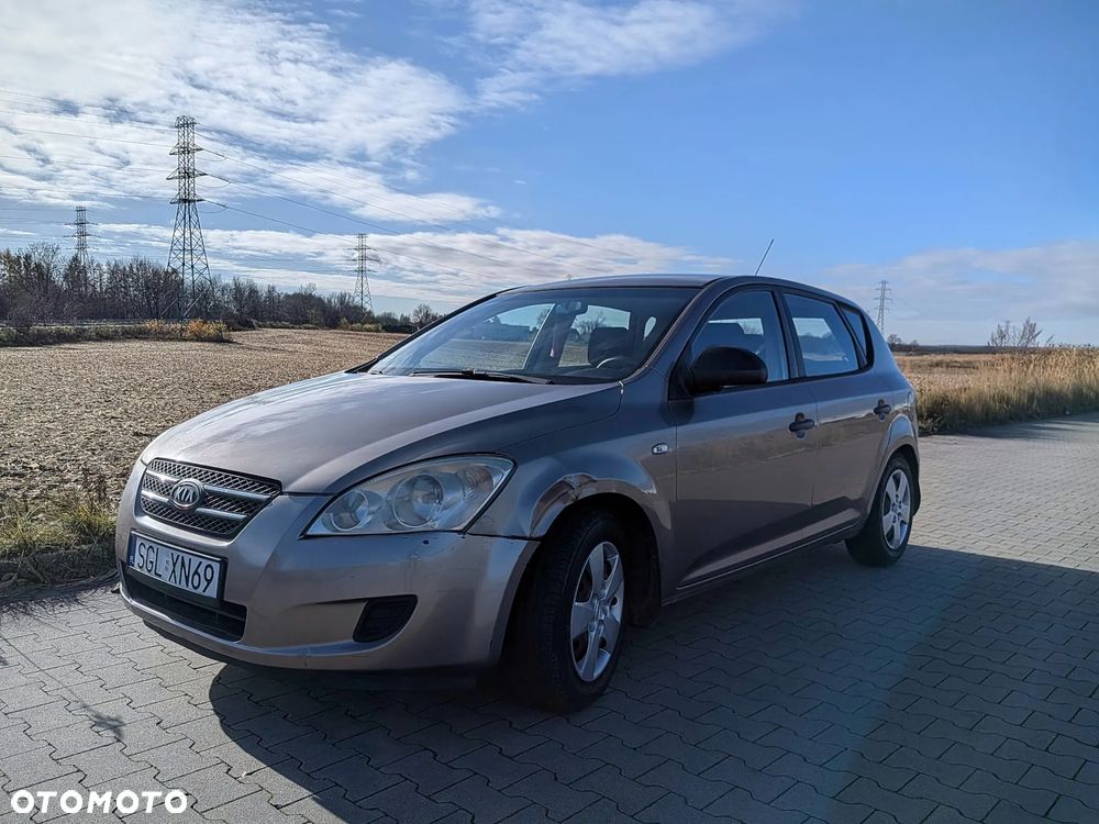 Kia Ceed - 3