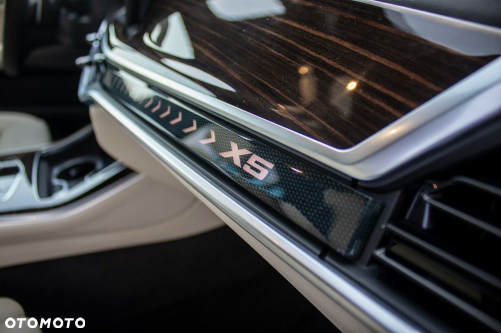 BMW X5 - 25