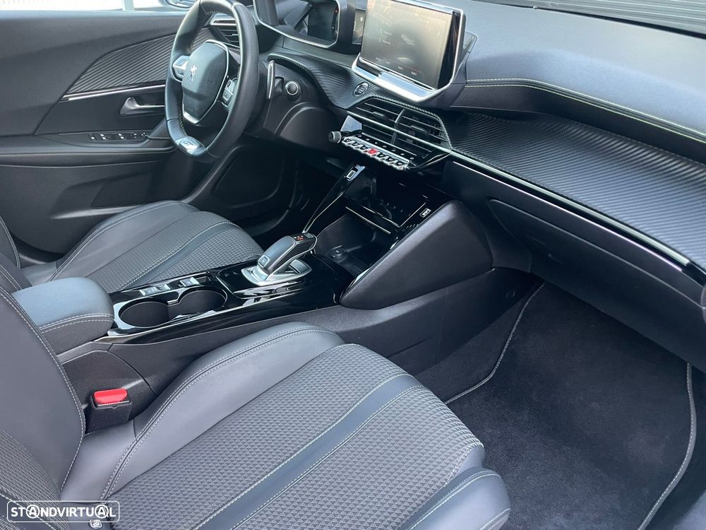 Peugeot 2008 1.5 BlueHDi GT Line EAT8 - 11