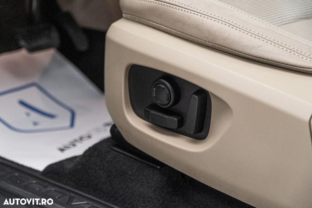 Land Rover Discovery Sport 2.0 l TD4 HSE Aut. - 27