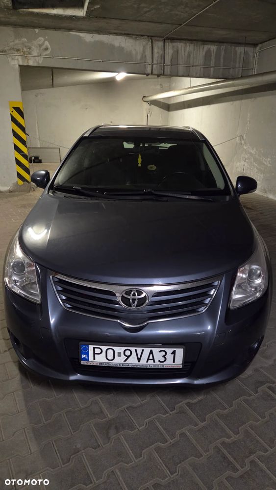 Toyota Avensis 2.0 D-4D Sol - 25