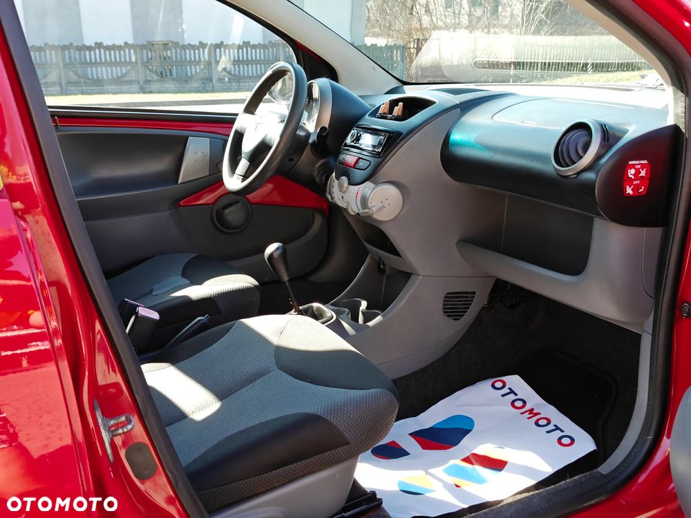 Toyota Aygo 1.0 VVT-i Sol - 18