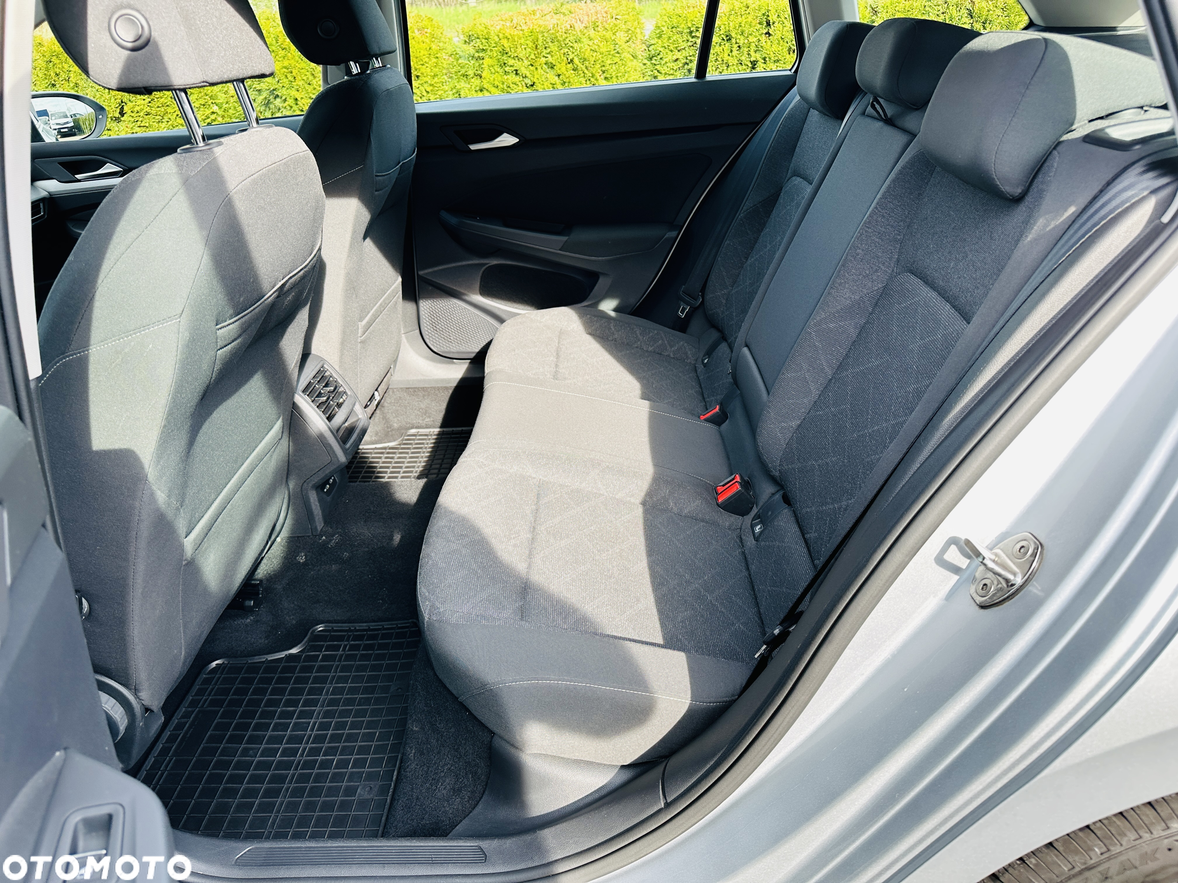 Volkswagen Golf VIII 1.5 TSI EVO Life - 31