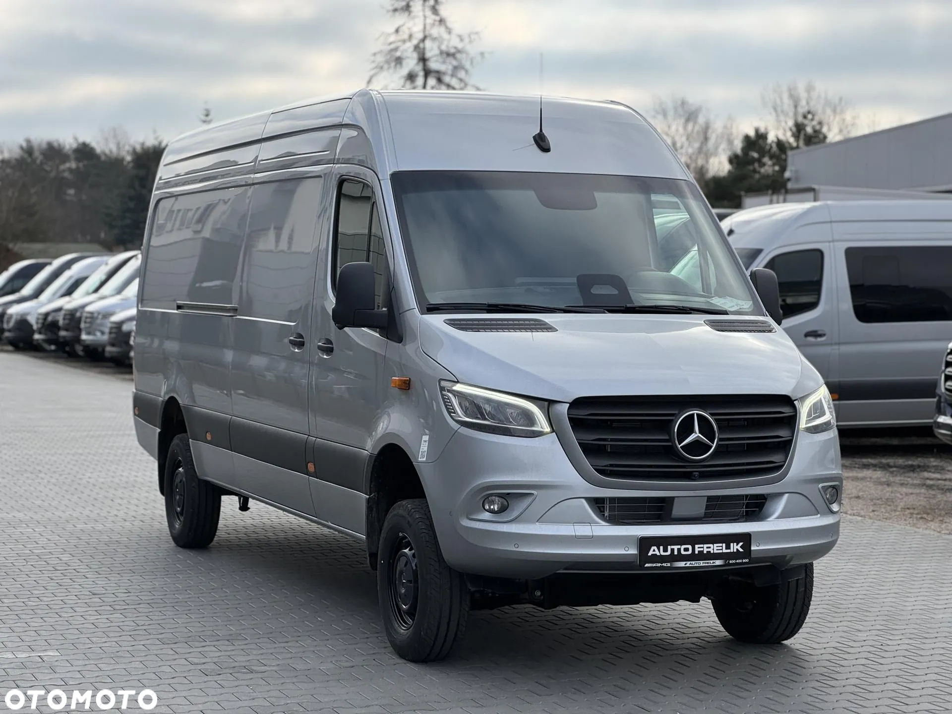 Mercedes-Benz Sprinter - 2