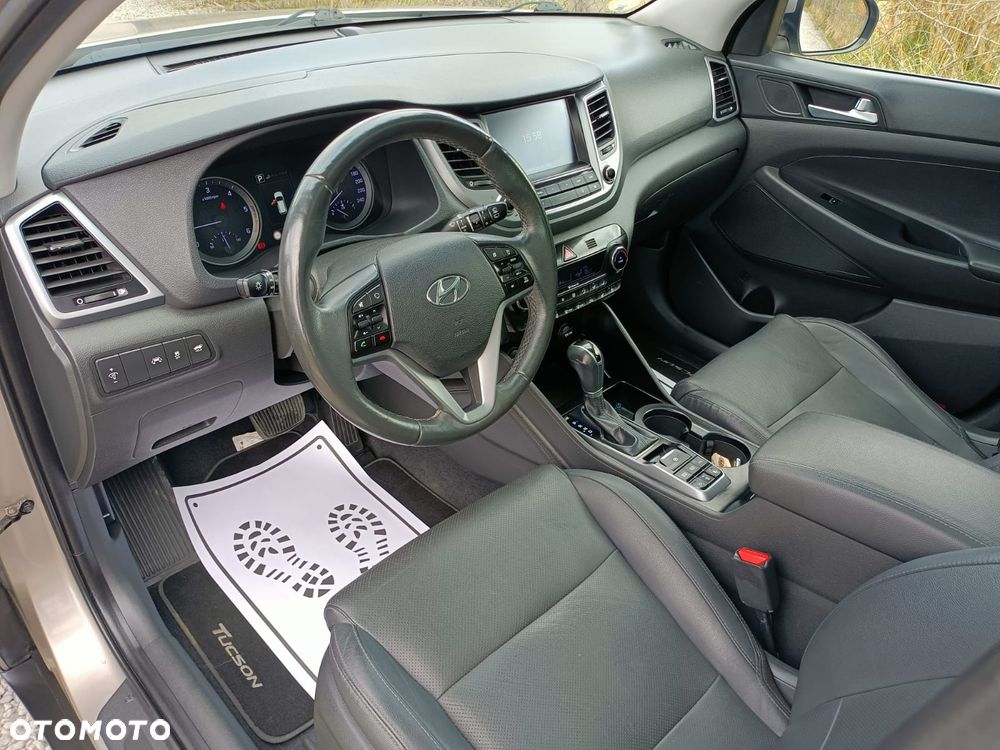 Hyundai Tucson blue 1.7 CRDi 2WD DCT Premium - 20