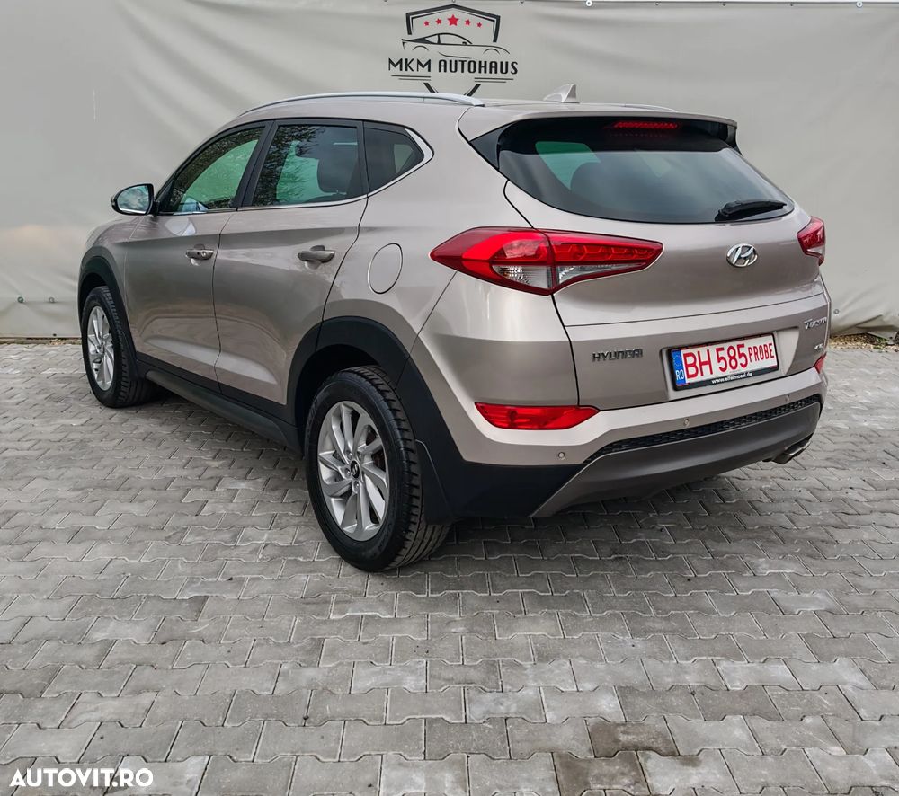 Hyundai Tucson 2.0 CRDI 4WD Automatik Style - 3
