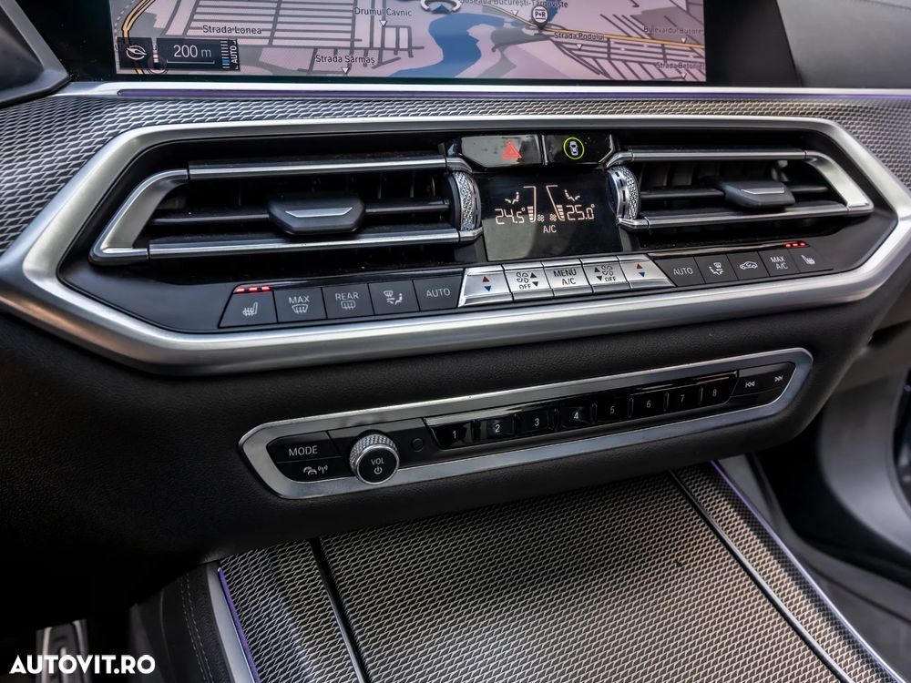 BMW X5 xDrive45e - 24